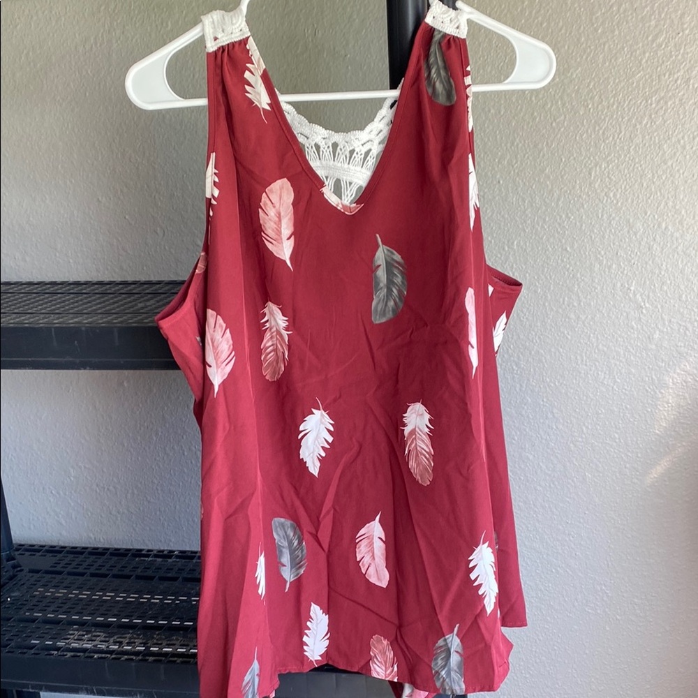 SHEIN Red Feather Print Tank Top